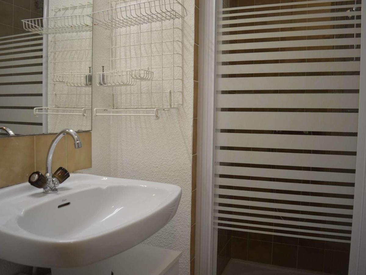 Studio Cabine A St-Raphael Avec Terrasse Et Parking, A 100M De La Plage - Fr-1-226A-23 Saint-Raphaël Eksteriør bilde