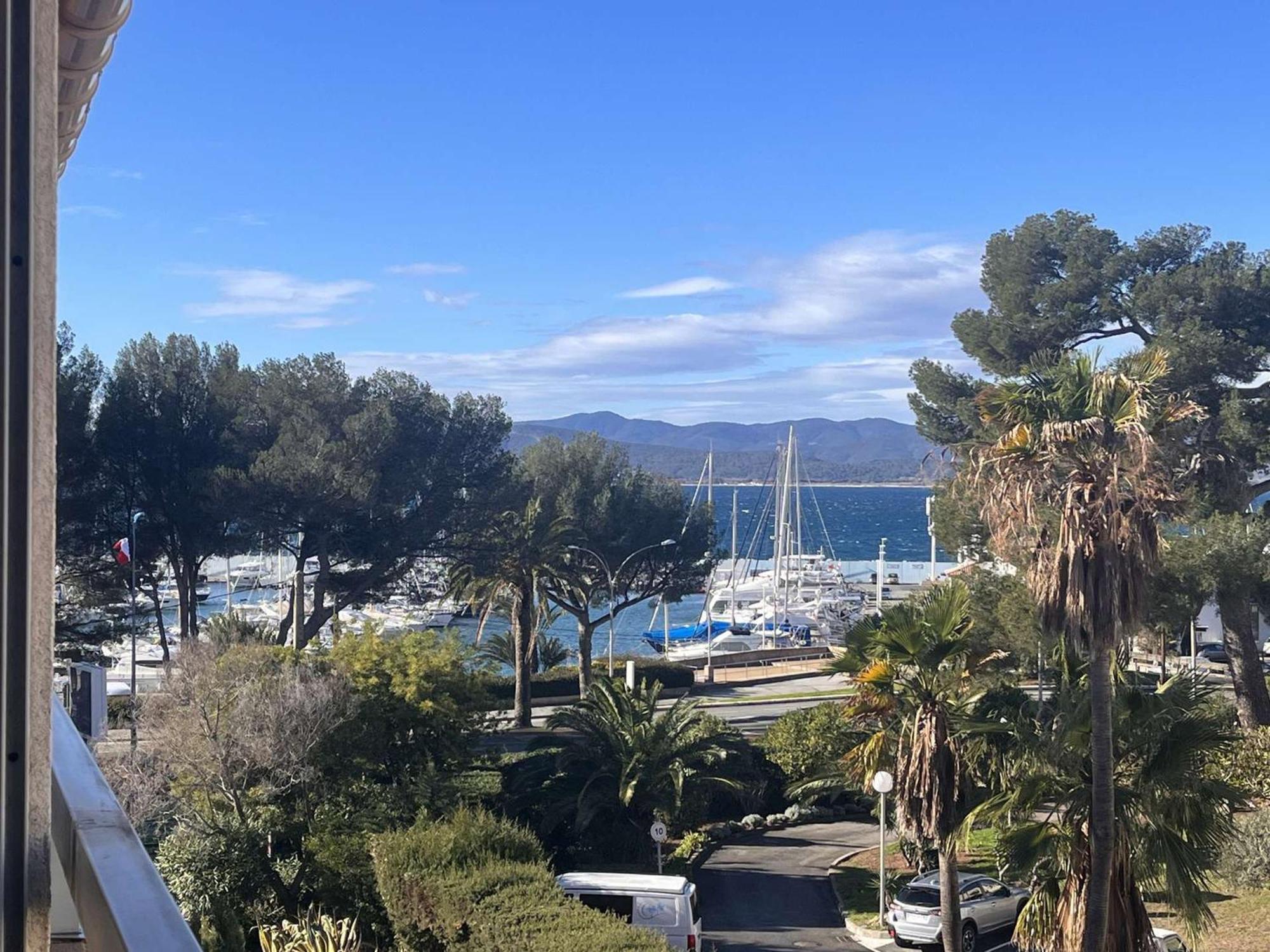 Studio Cabine A St-Raphael Avec Terrasse Et Parking, A 100M De La Plage - Fr-1-226A-23 Saint-Raphaël Eksteriør bilde
