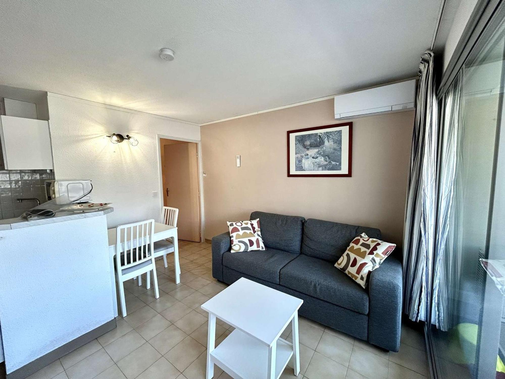Studio Cabine A St-Raphael Avec Terrasse Et Parking, A 100M De La Plage - Fr-1-226A-23 Saint-Raphaël Eksteriør bilde